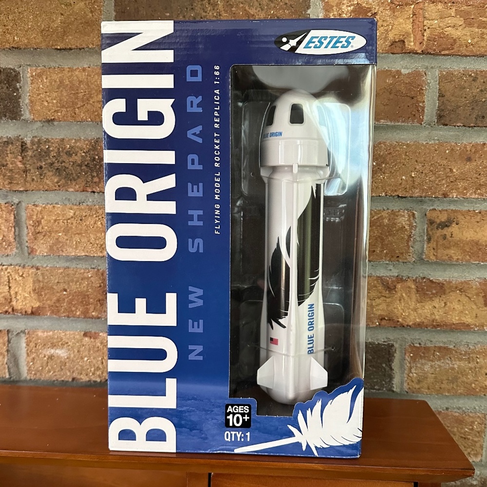 Working Model Rocket: Blue Origin Blue Shepard (toy)